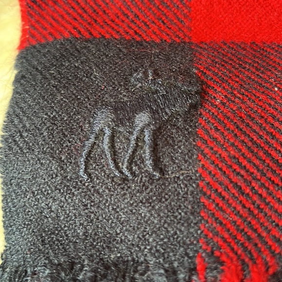 A&F buffalo check scarf - Picture 2 of 5